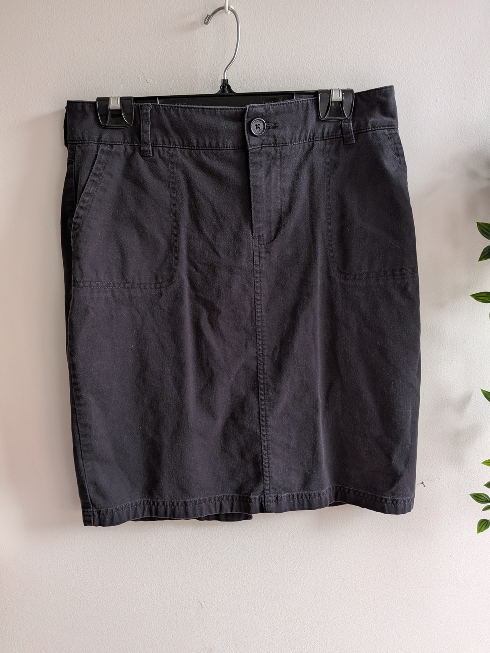 Tommy Hilfiger Black Cotton-Blend  Skirt with Patch Pockets